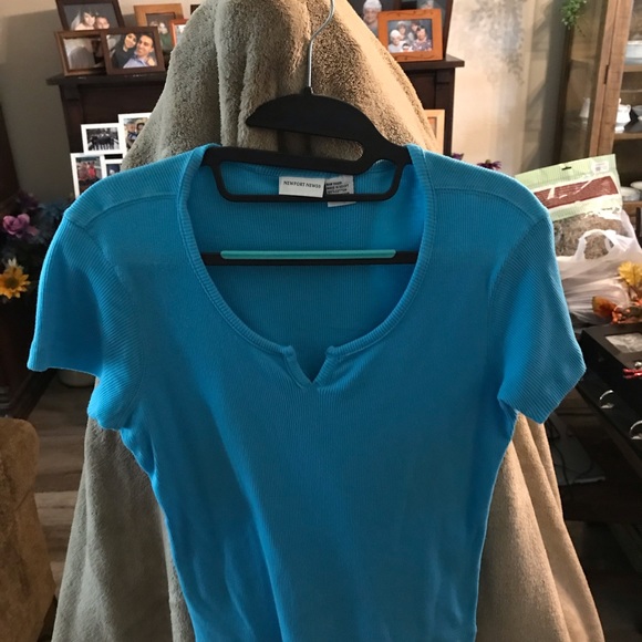 Various shirts - Picture 7 of 8